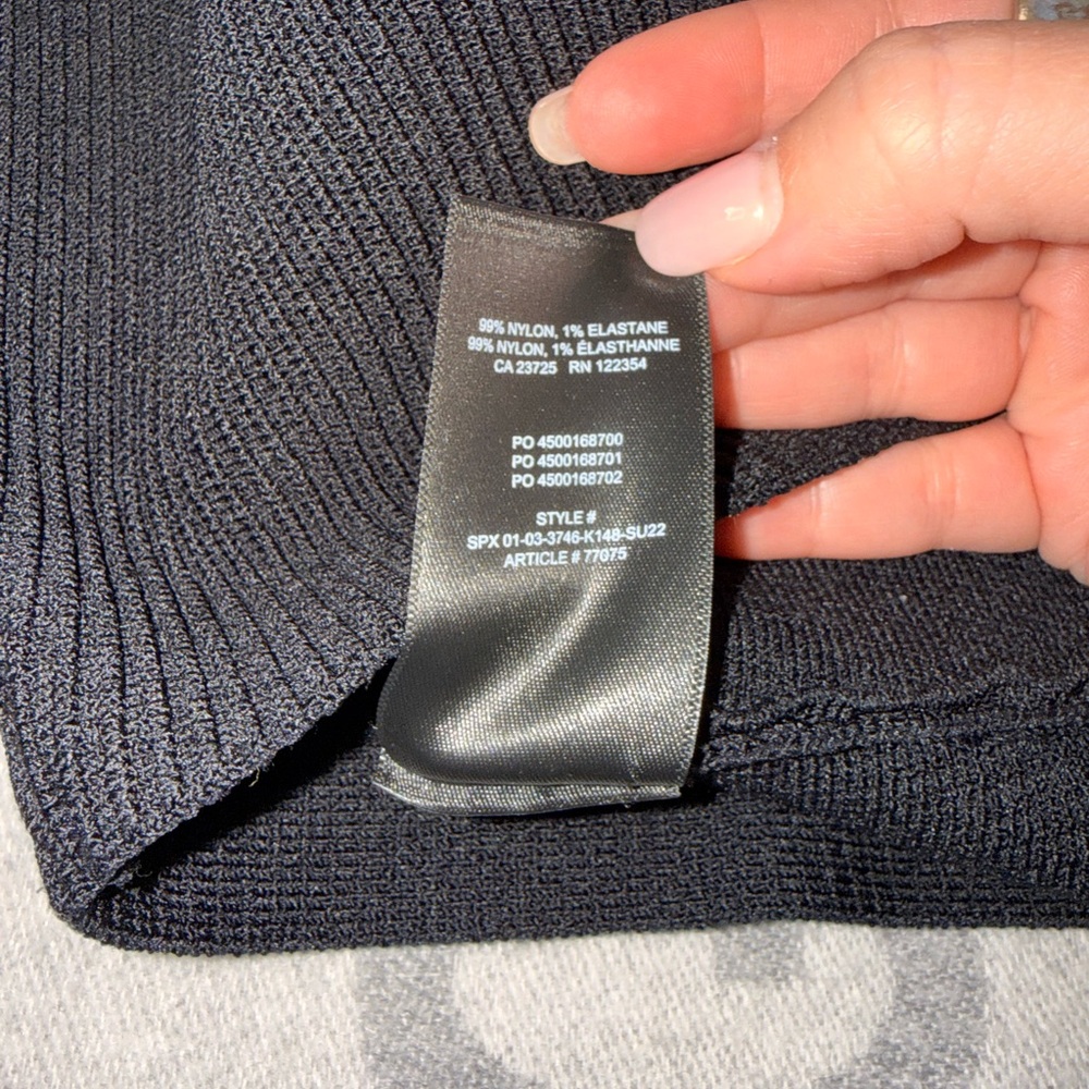 Babaton Sculpt Knit Black Cross-Front Crop Top - Picture 7 of 8